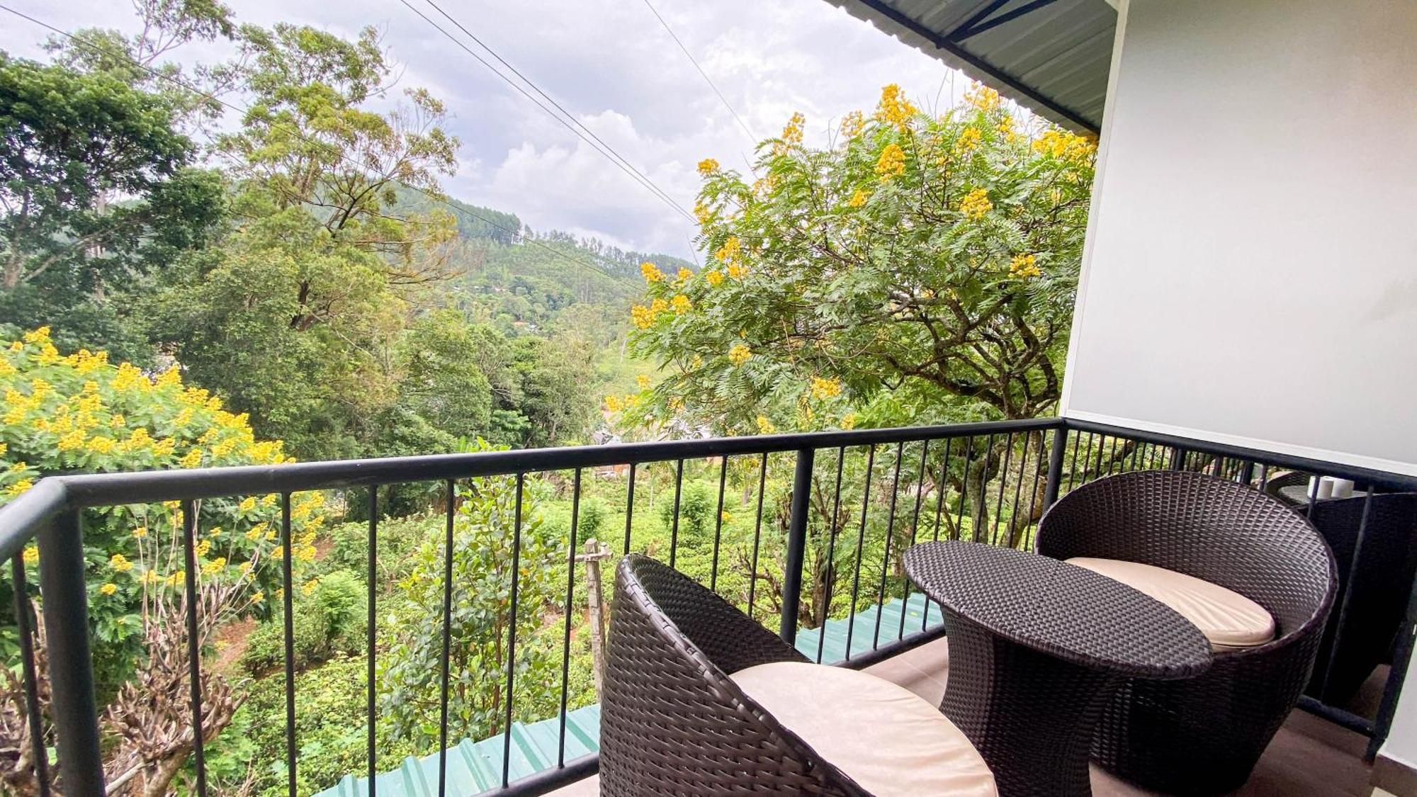 90 Degrees Ella Hotel Bagian luar foto